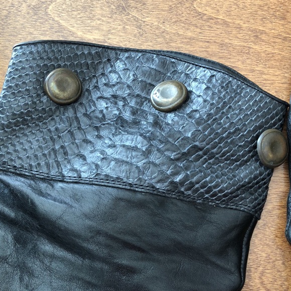 High heeled boots - Picture 2 of 5